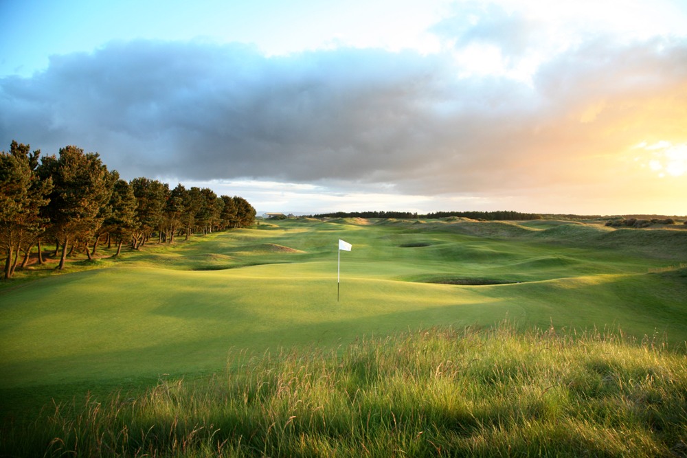 Green et fairway sur le parcours de Dundonald