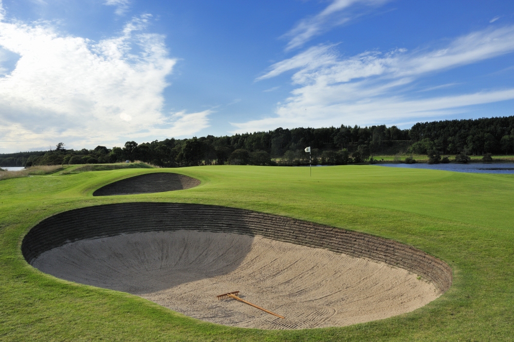 Large green et bunkers sur le parours de Skibo Castle