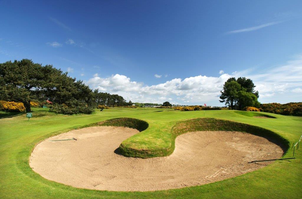 Trou n°13 du golf de Carnoustie en Ecosse