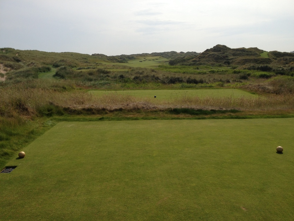 Départ sur le parcours du Trump International Golf Links Scotland