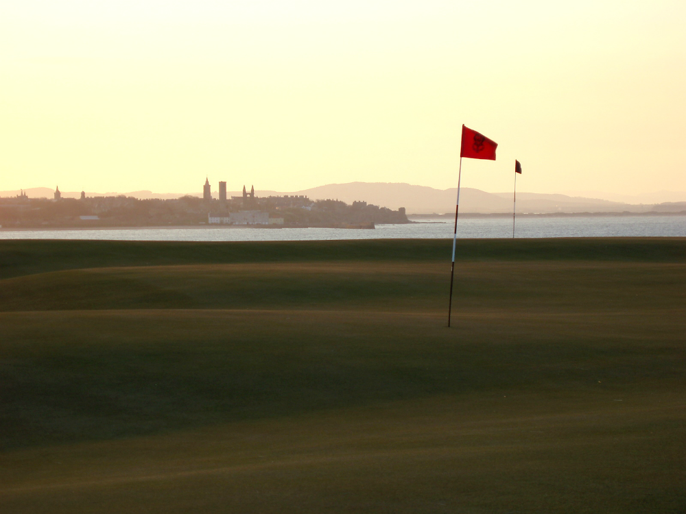 Coucher de soleil sur le green sur le Castle Course à St Andrews