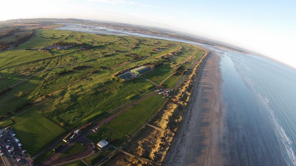 Vue aérienne du golf Old Course à St Andrews en Ecosse