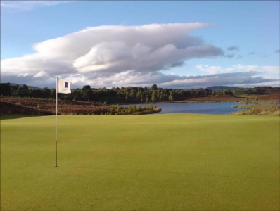 Green et obstacle d'eau lors du Pro-Am Scottish Hydro Challenge