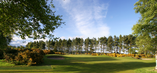 Large green sur le parcours Burnside de Carnoustie