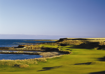 Fairway d'un par 4 sur le parcours de Kingsbarns