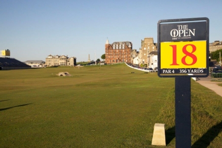 Départ du 18 pendant le British Open sur le golf Old Course à St Andrews en Ecosse