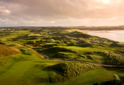 Vue générale en hauteur sur le parcours de Cruden Bay