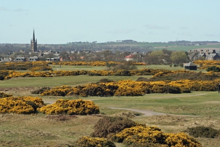 Vue sur le village sur le parcours de Montrose