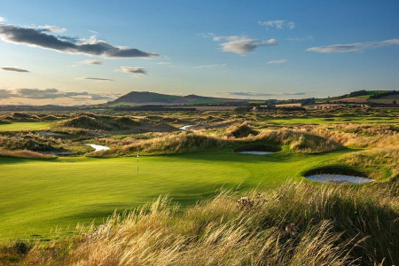 Rough sur le parcours de golf de Dumbarnie Links en Ecosse proche de St Andrews