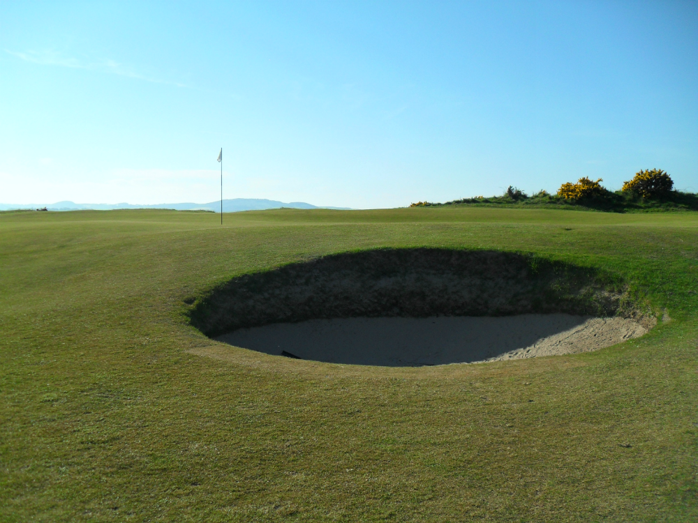 Large bunker sur l'Eden course à St Andrews