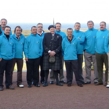 Groupe de golfeurs lors d'un séjour en Ecosse
