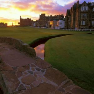 Découvrez les parcours de golf à St Andrews